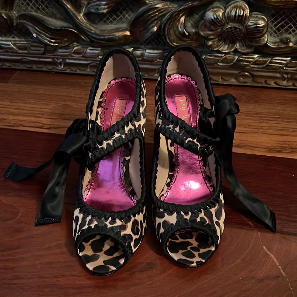 Betsy Johnson Peeptoe Tie Sandals